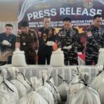 Bea Cukai dan TNI AL Gagalkan Penyelundupan 25,9 Ton Pasir Timah ke Malaysia